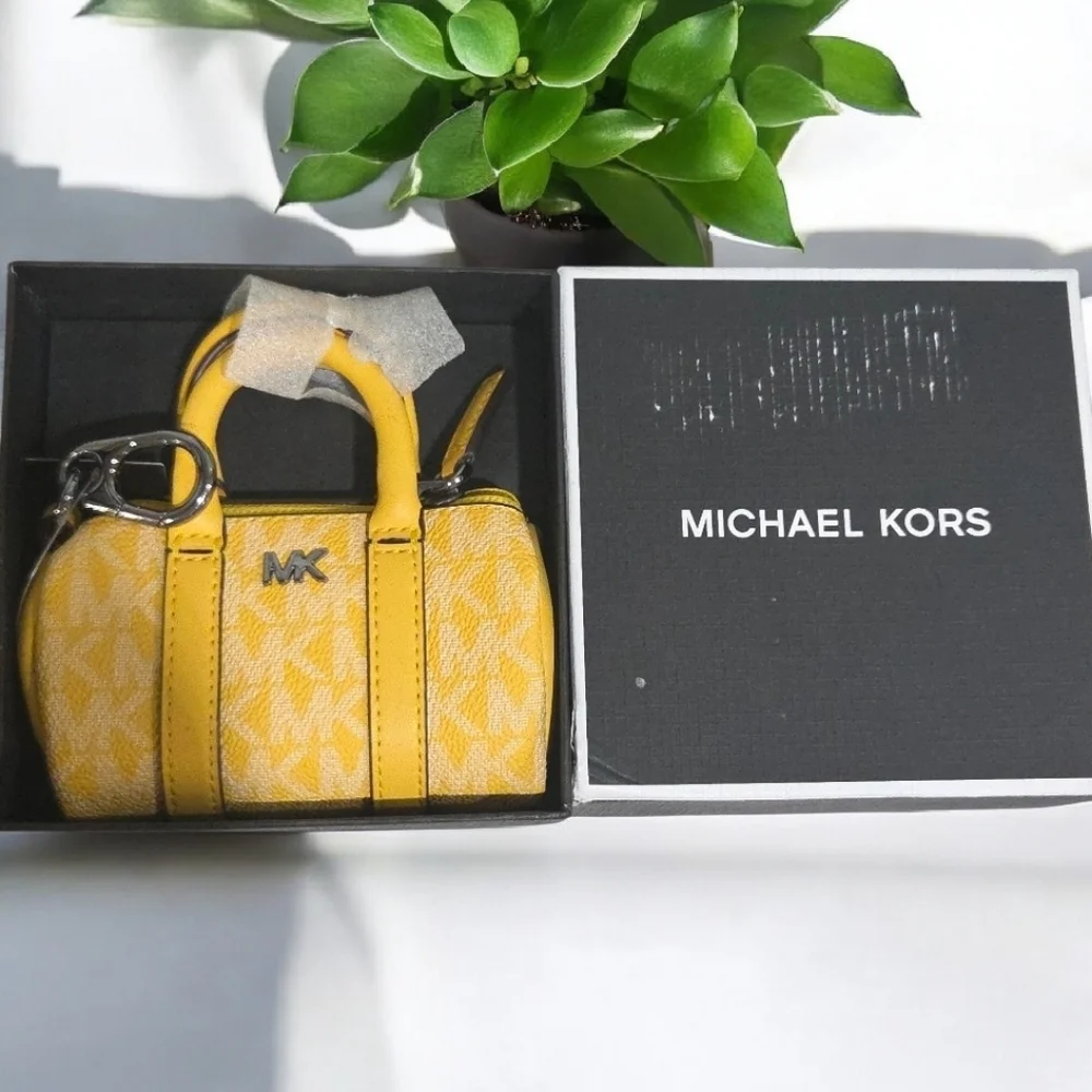 💛▪️MICHAEL KORS ▪️yellow MICRO DUFFLE KEYFOB BAG 4.5 x 3